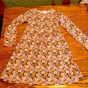 Girls H&M, size 8-10, 100% cotton floral, long-sleeve pullover dress